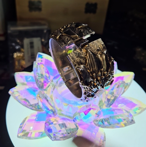 Vintage 1950's WHITING & DAVIS Floral Scroll hinged Bangle - Bracelet - Picture 4 of 6